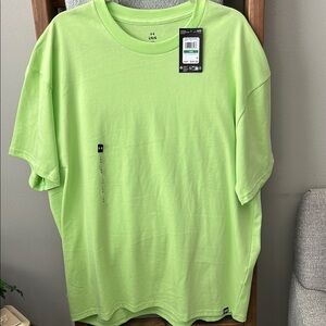 Under Armour Green Short Sleeve Tee, Size L, Quality Material